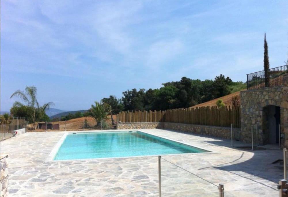 Superbe En Avec Piscine *